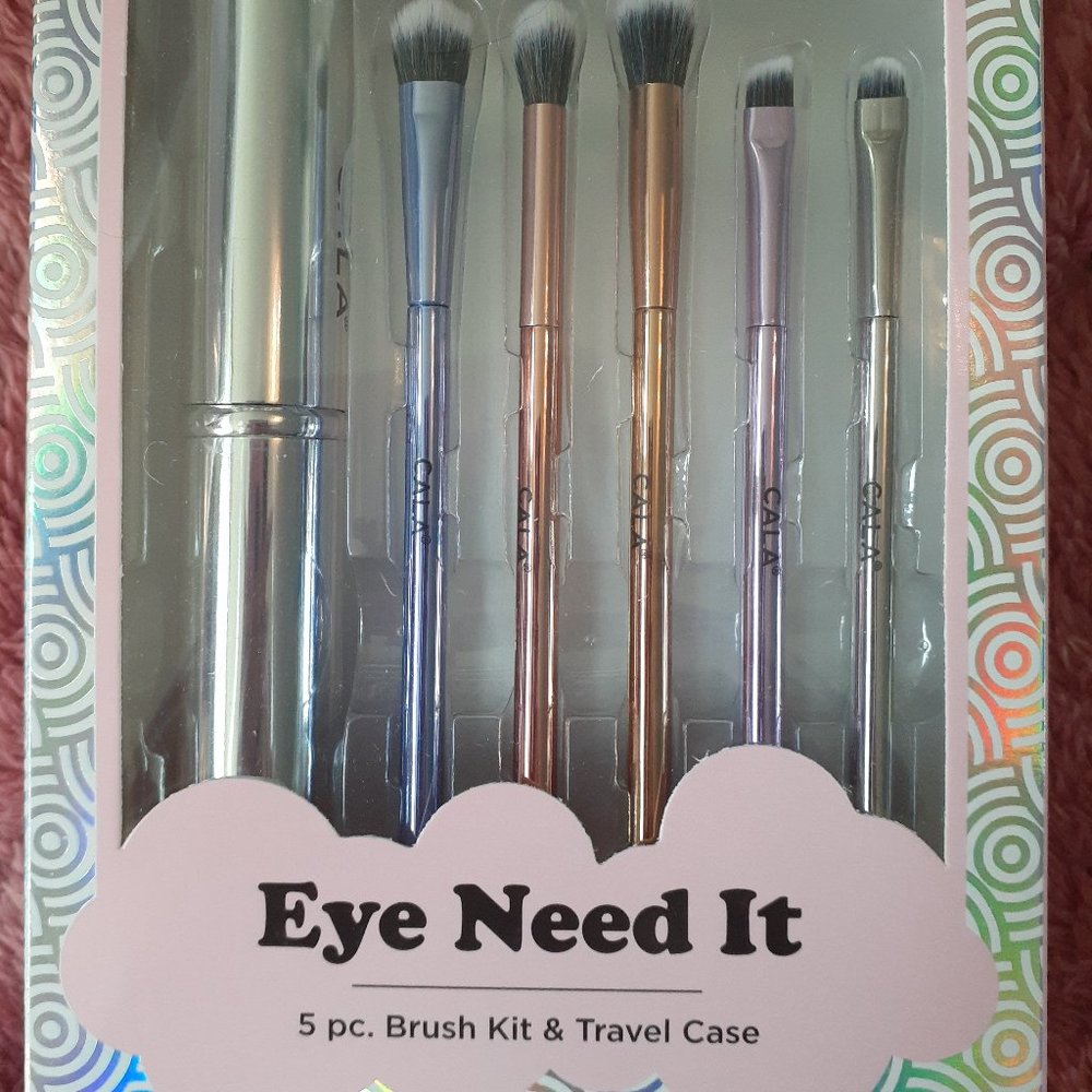 Brand New Cala 5 PC. Brush Set & Travel Case